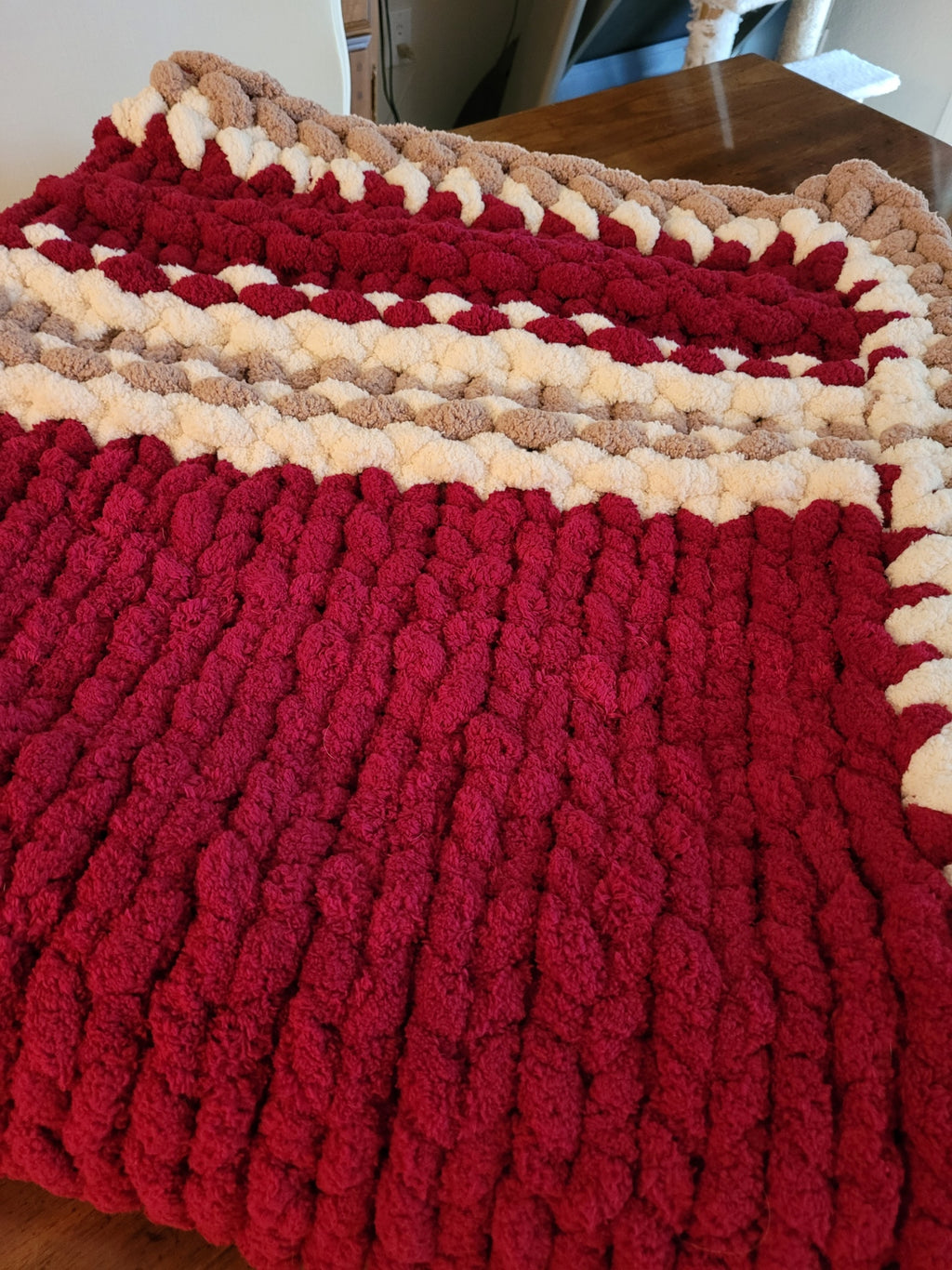 Chunky Chenille Knit Throw Blanket with Plush Chicken – Burgundy Taupe Oatmeal Cozy Accent