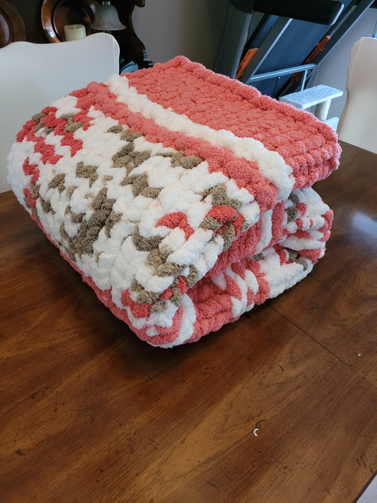 Hand‑Knit Chunky Throw – Terracotta & Cream Cozy Blanket, Soft Chenille Gift, 50x50