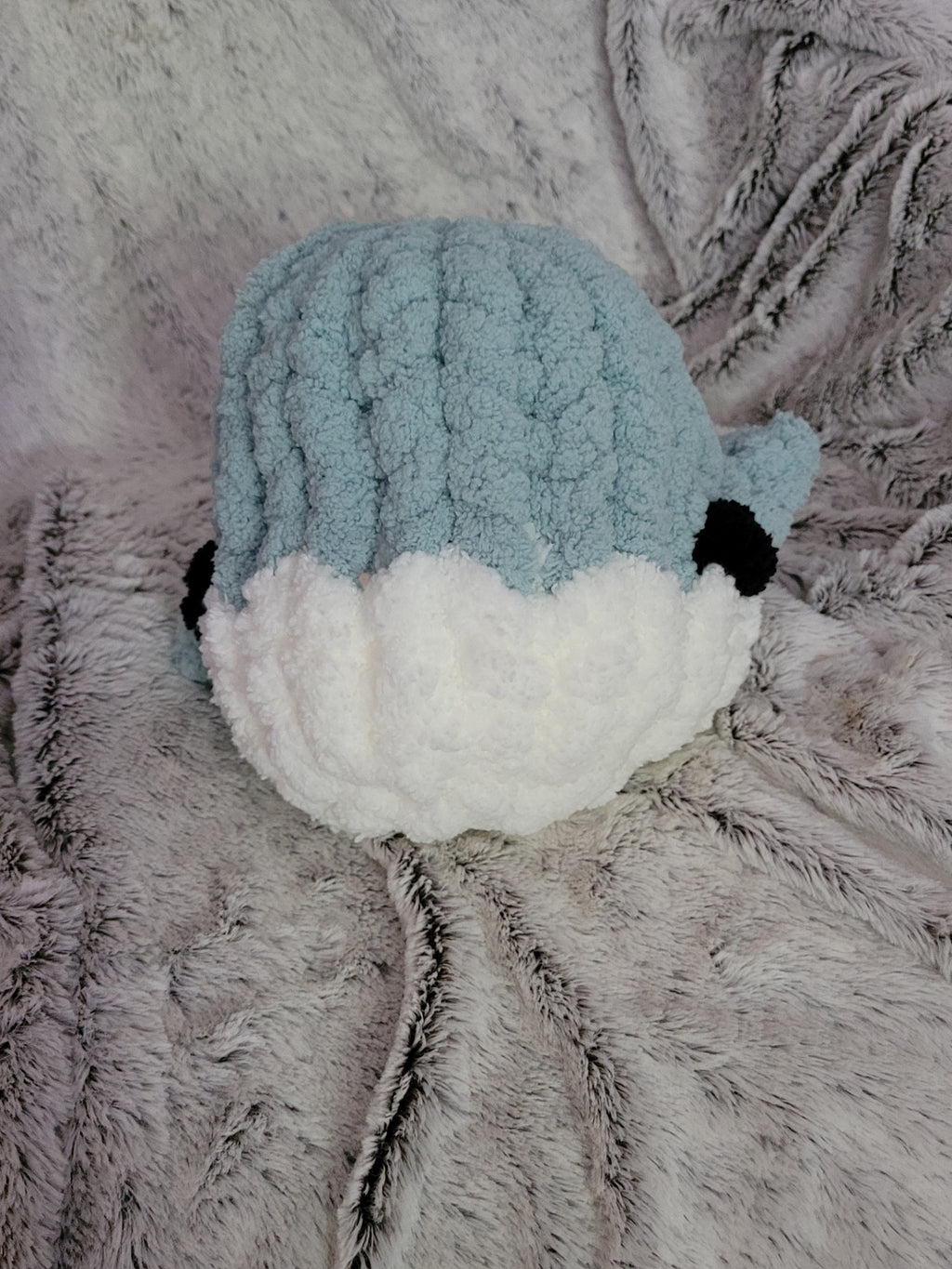 Chunky chenille whale plush with side fins and split tai
