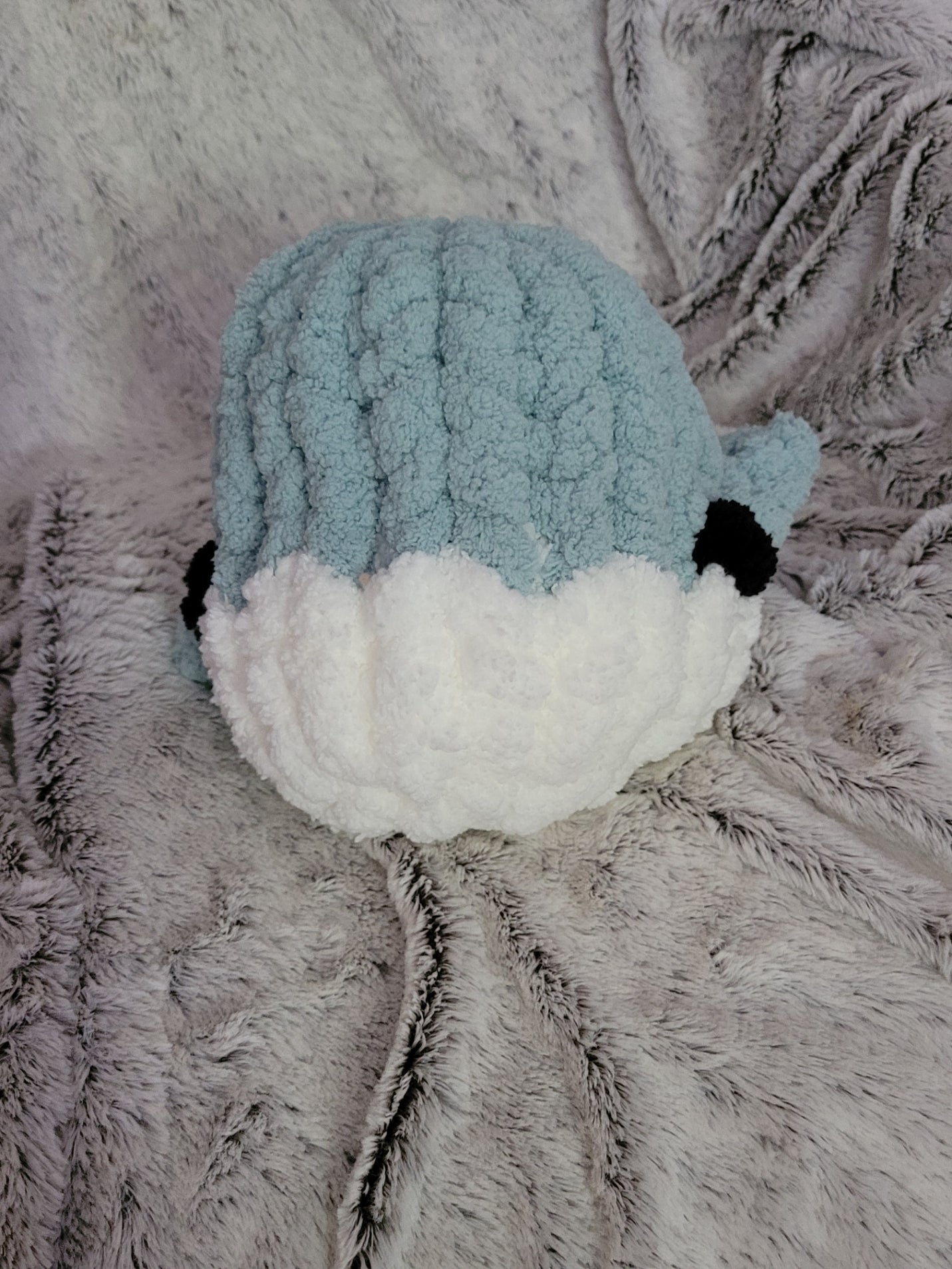 Chunky chenille whale plush with side fins and split tai