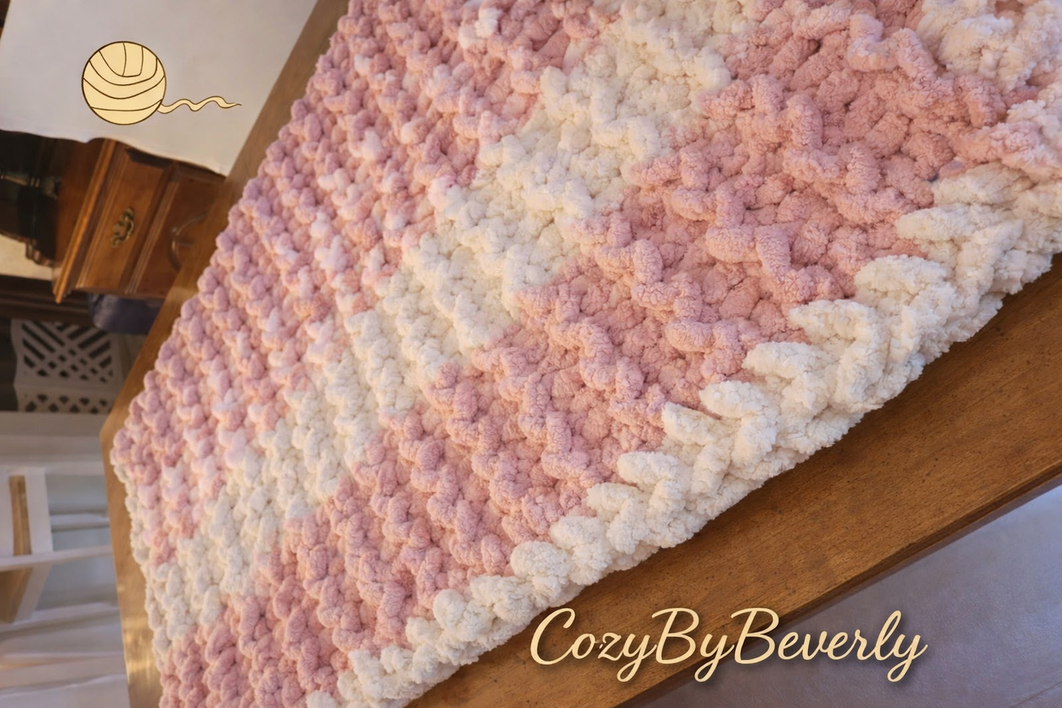 Pink & Ivory Twisted‑Stitch Chunky Throw Blanket — 45” x 50”